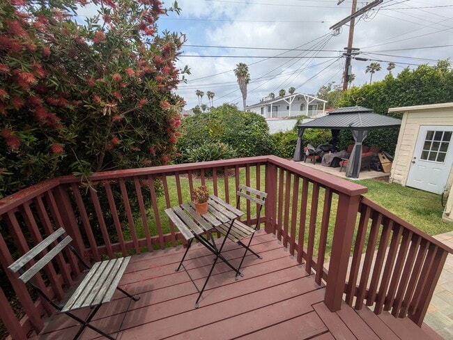 Deck & Backyard - 607 N Formosa Ave