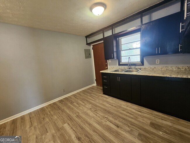 Foto del edificio - 2639 Willow St