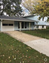 Building Photo - 206 Myrtle Dr