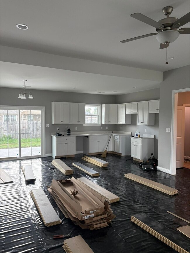 Building Photo - 129 Squires Way