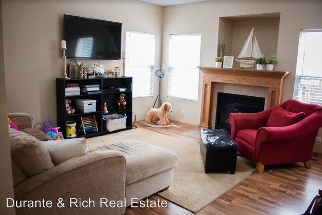 Foto del edificio - 1824 Candlelight Cir