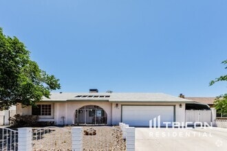 Building Photo - 386 Jann Dr
