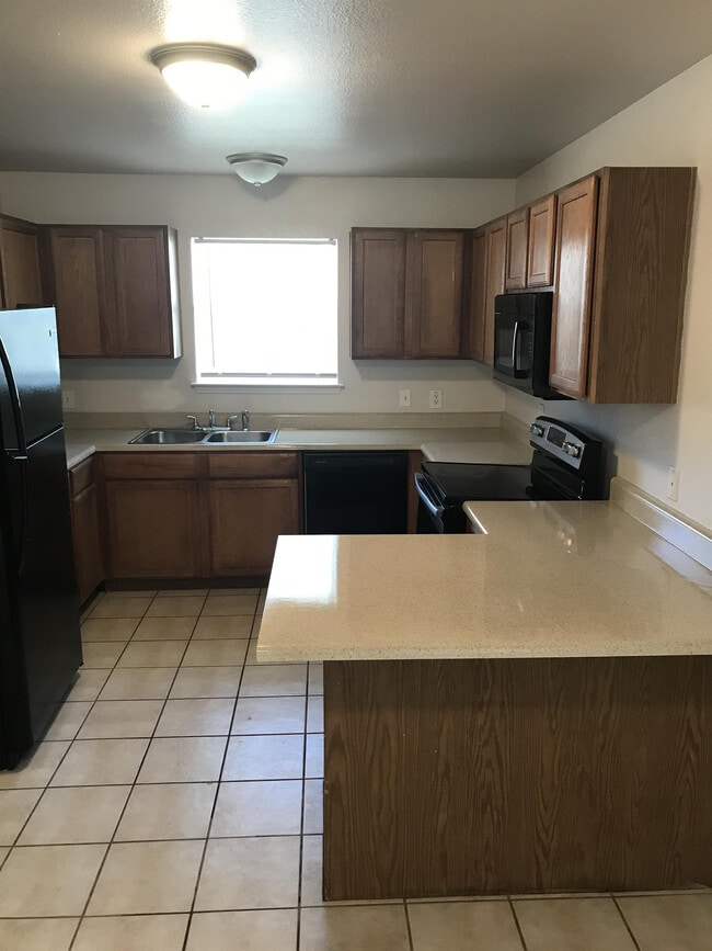 Photo - 8507 Wyatt Dr House