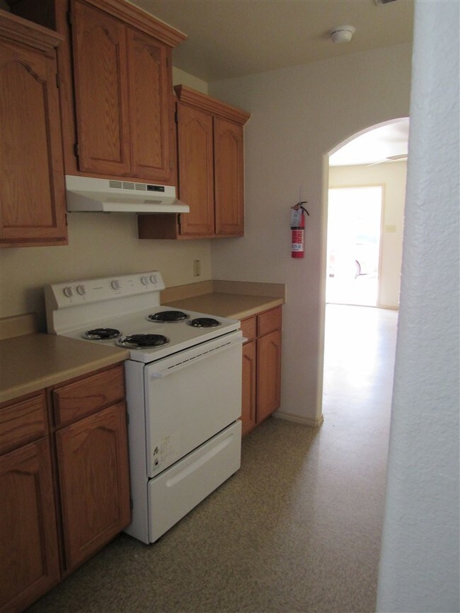 Building Photo - 1804 Juarez Ave