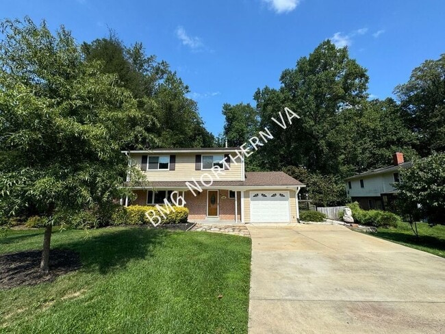 Photo - 5406 Gainsborough Dr House