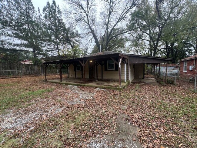 Building Photo - 1777 Winston Dr