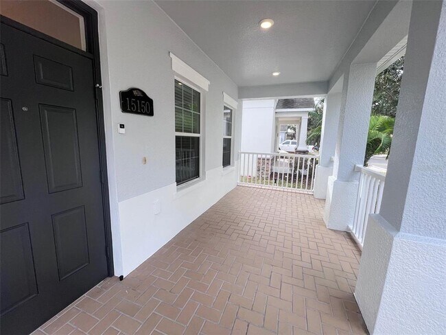 Foto del edificio - 15150 Evergreen Oak Loop