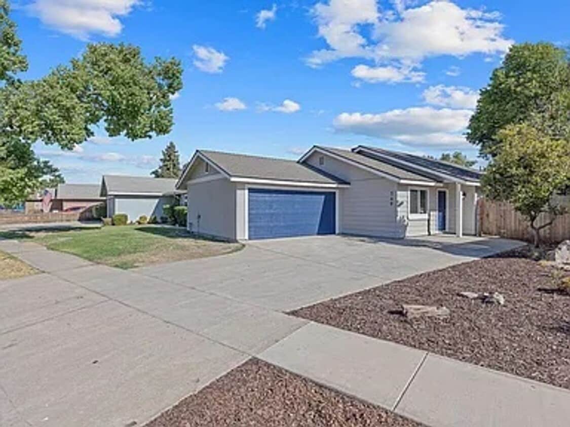 Foto principal - Must see newly remodeled home!!!