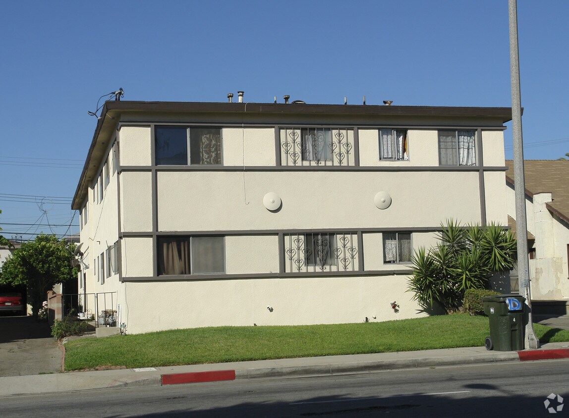 Primary Photo - 831 N Garfield Ave