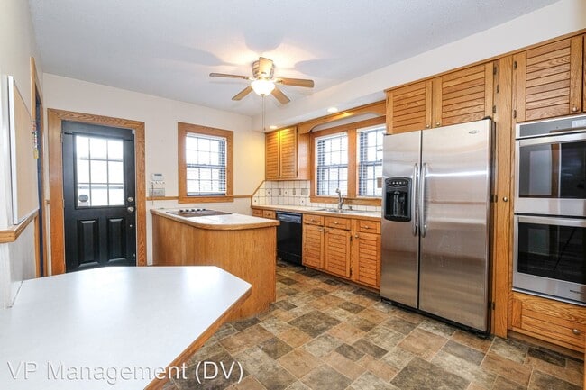 Building Photo - 5 br, 3.5 bath House - 134 Forest Park Ave