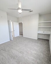 Bedroom - Woodland Hills Luxury Apartments