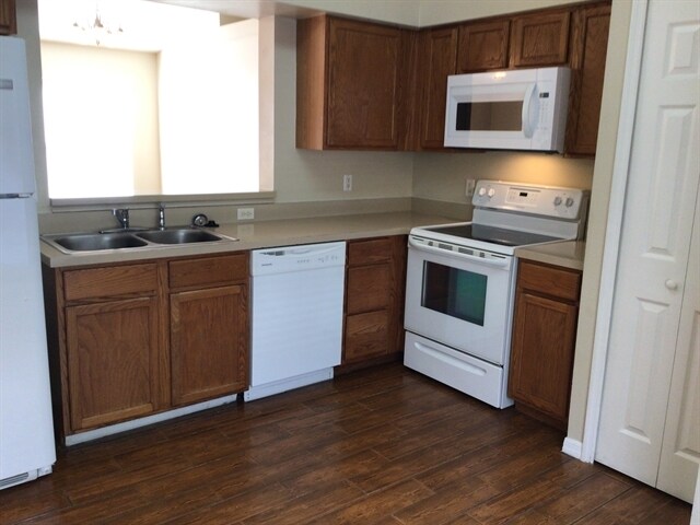 Building Photo - 11824 Caruso Dr