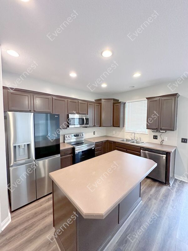 Foto del edificio - 2853 Acarie Dr
