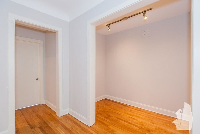 Foto del edificio - 1 bedroom in Chicago IL 60647