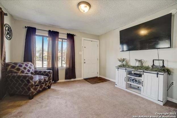 Foto del edificio - 102 Smallwood Dr