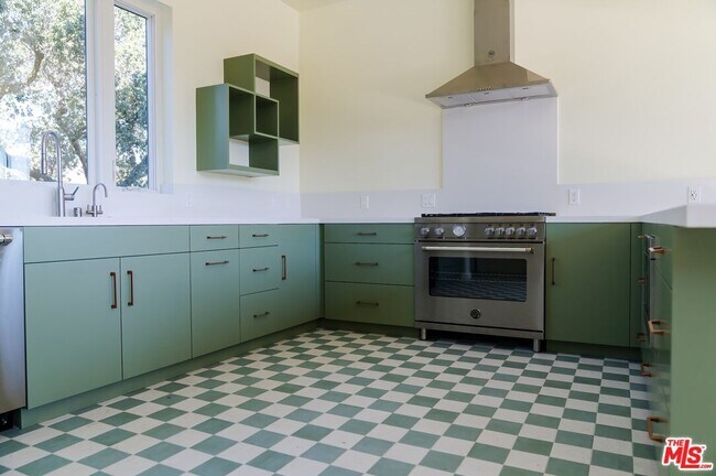 Foto del edificio - 27349 Old Chimney Rd