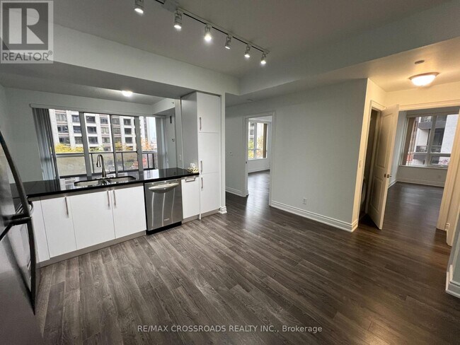 Photo du bâtiment - 38 Cedarland Dr