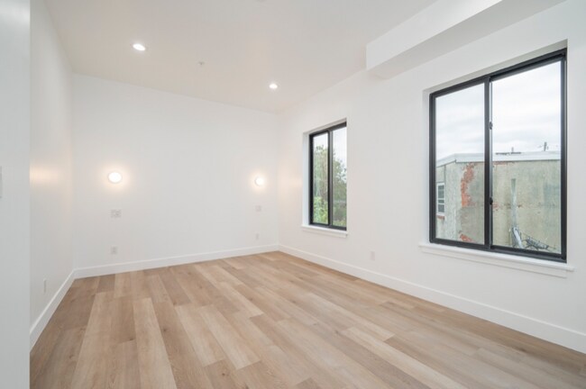 Foto del edificio - 4432 Lancaster Ave