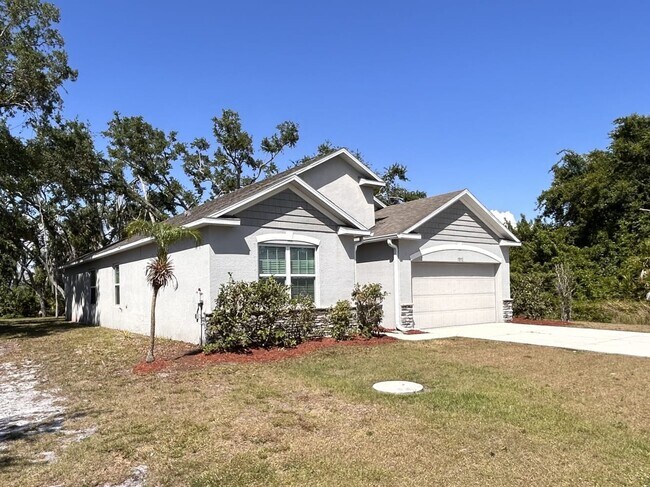 Foto del edificio - 13352 Clarence Ln