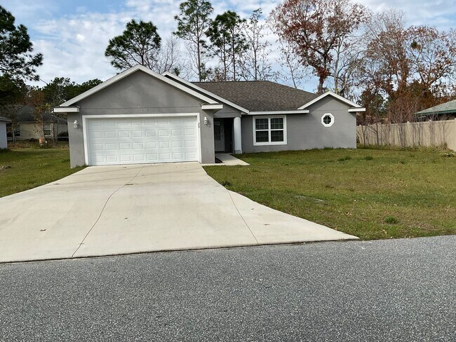 Foto del edificio - Custom Home - Desirable SE Ocala Neighborhood 3/2/2 **Won't Last**