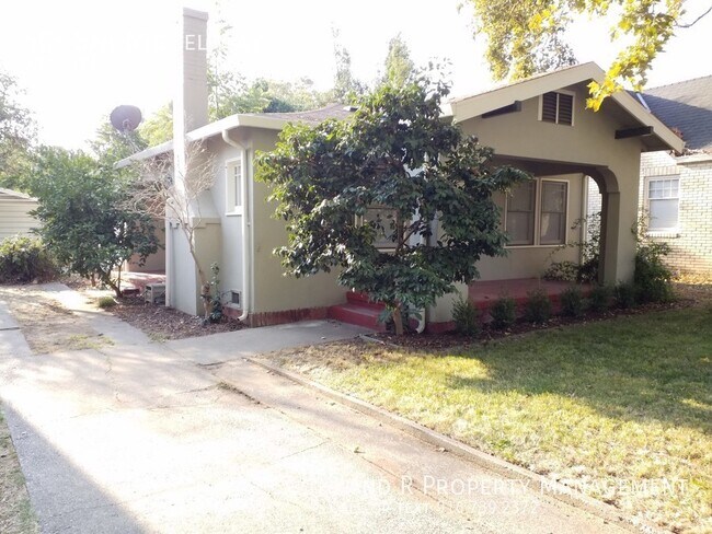Foto del edificio - 2 bedroom in East Sac