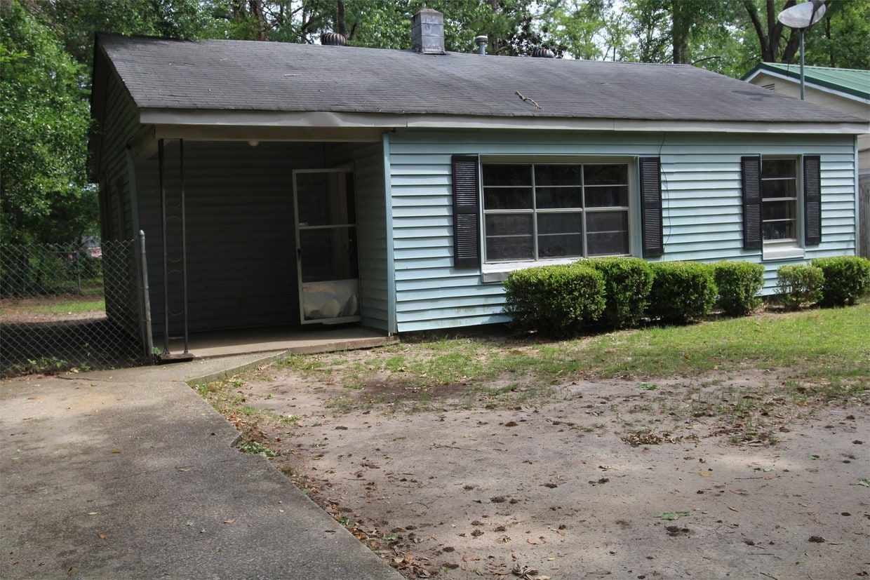 Primary Photo - 827 W Lincoln Ave