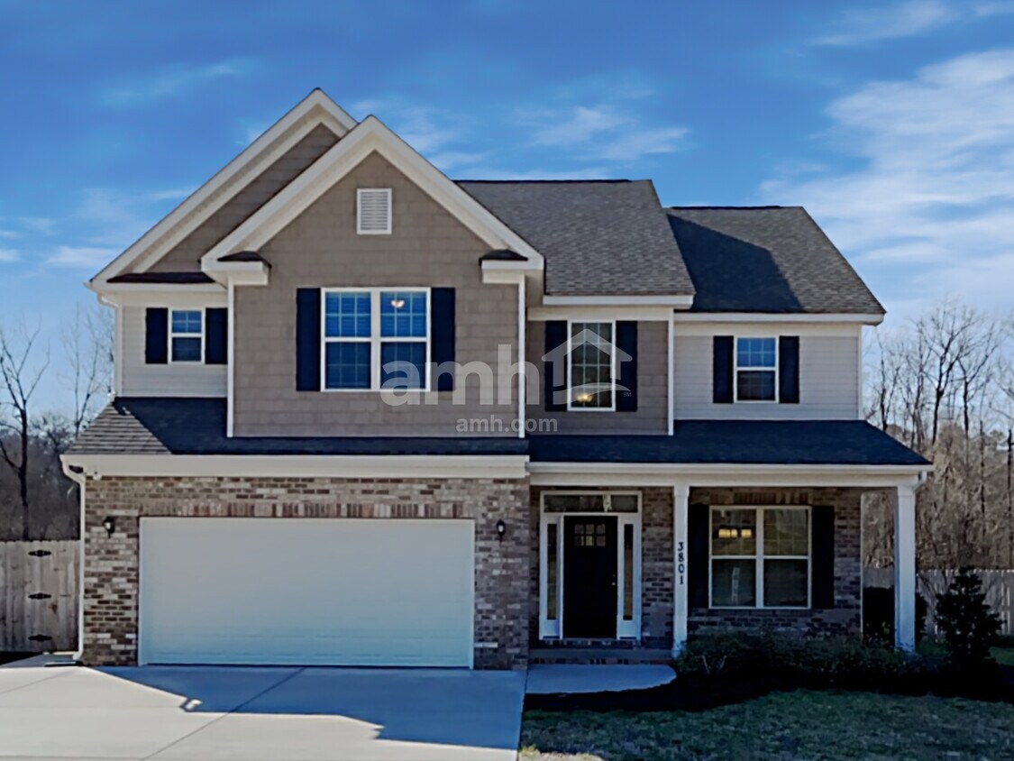 Foto principal - 3801 Longpond Ln