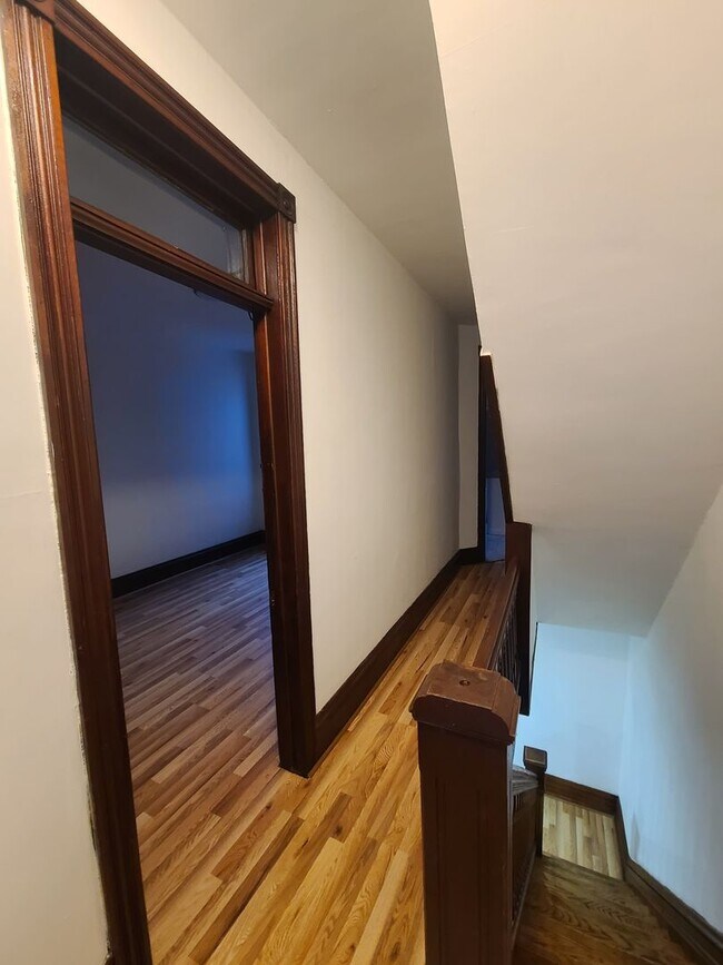 Foto del edificio - 5 bedroom house