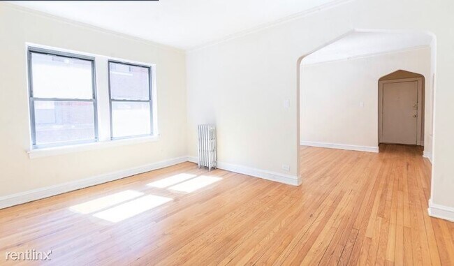 Building Photo - 5240 S Drexel Ave