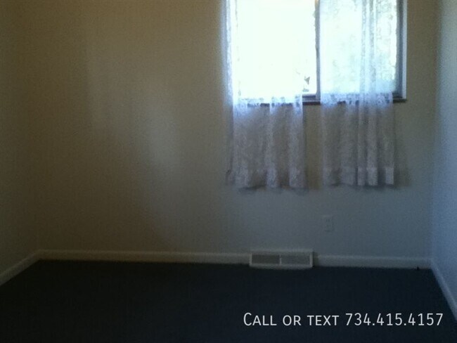 Foto del edificio - 3348 Golfside (3348 Golfside Rd)