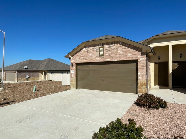 Foto del edificio - Beautiful 3-bed, 2-bath home for lease in ...