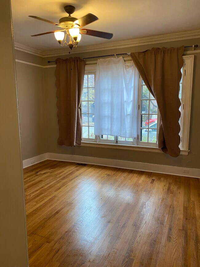Sala de estar - 366 Hudson Ave