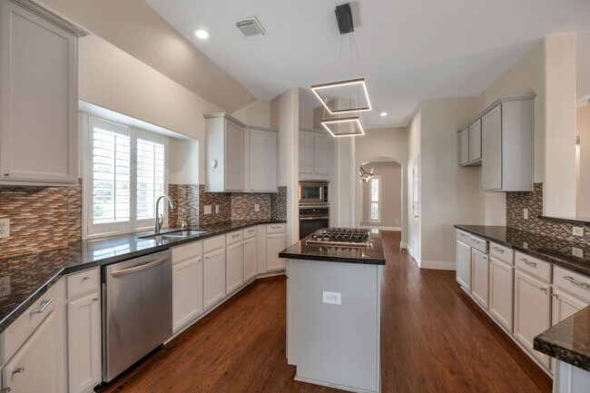 Foto del edificio - 2315 Blue Water Bay Dr