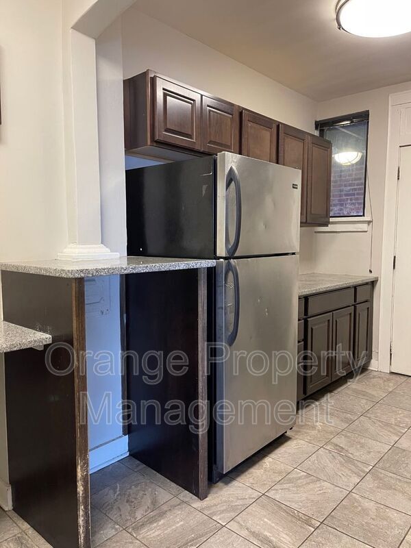 Photo - 3302 Burt St Apartment