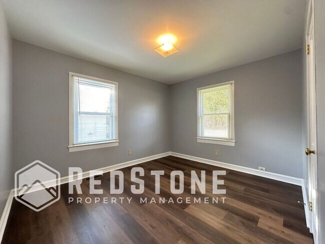 Foto del edificio - 2568 Park Rd Ext