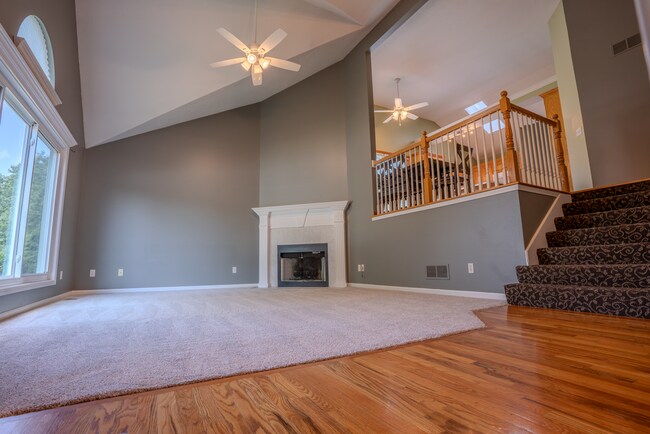 Building Photo - 1257 SE Princeton Dr
