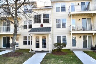 Building Photo - 7 Thoreau Ct