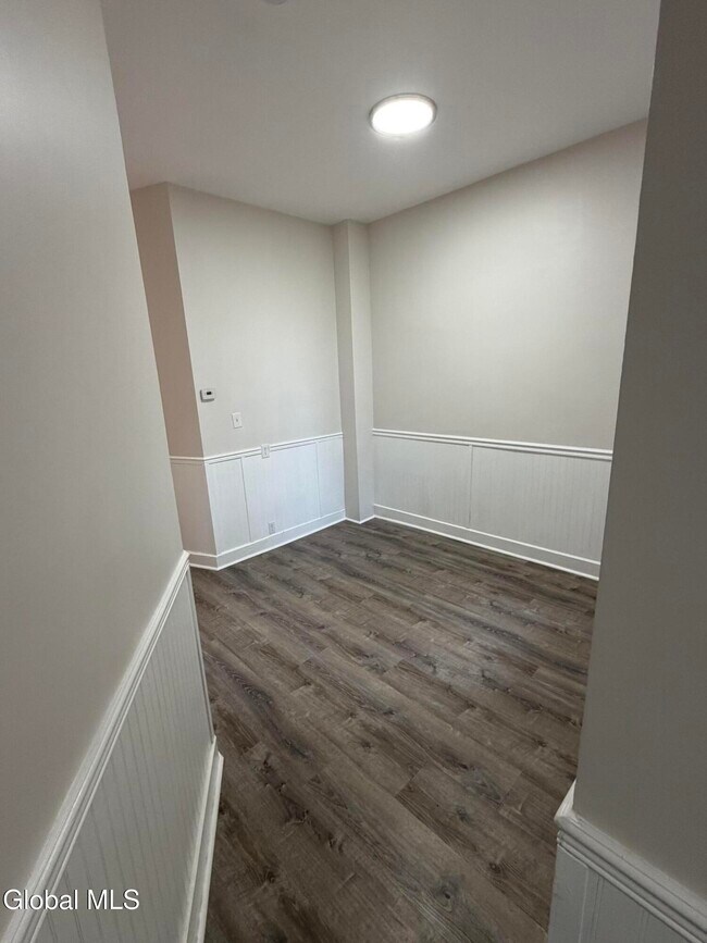 Foto del edificio - 365 Madison Ave