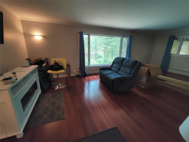 Building Photo - 101 Southwood Dr