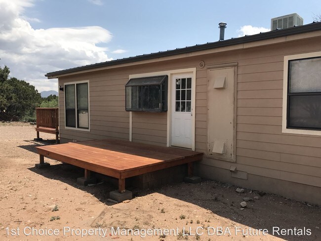 Foto del edificio - 2 br, 2 bath House - 565 Laborcita Canyon Rd