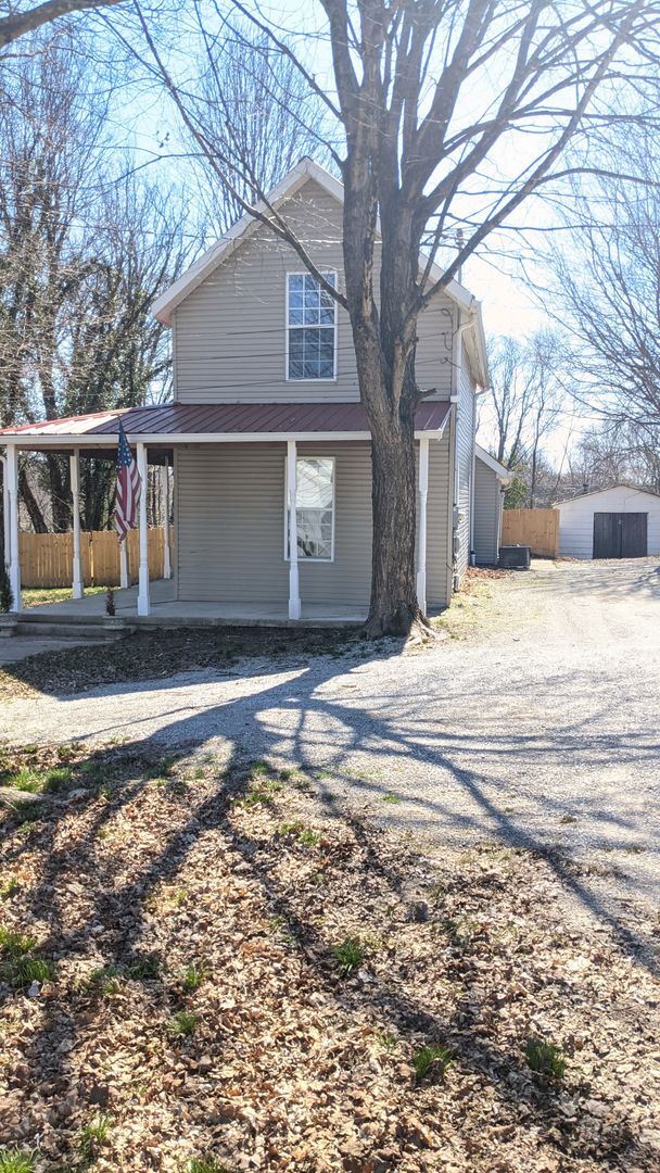 Building Photo - Charming home near downtown Columbia