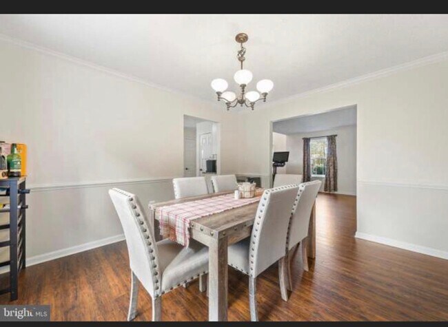 Foto del edificio - 6965 Leonardtown Rd