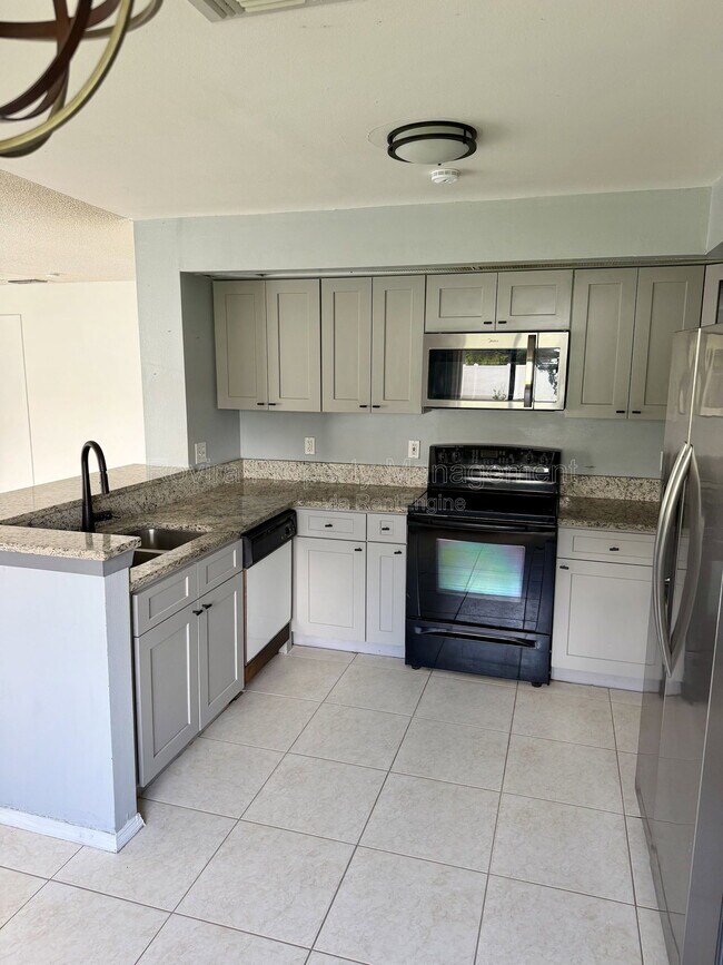 Foto del edificio - 1501 Chevington Ct