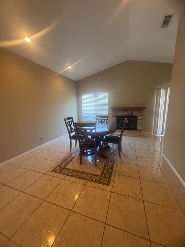 Building Photo - 987 Lexington Way