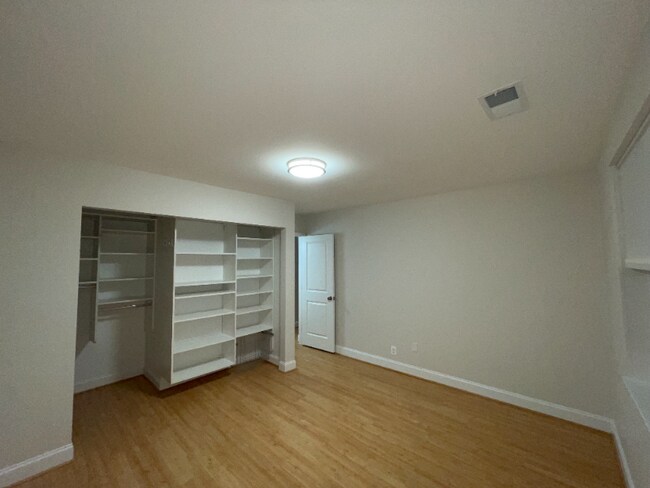 Foto del edificio - 2827 S Wakefield St