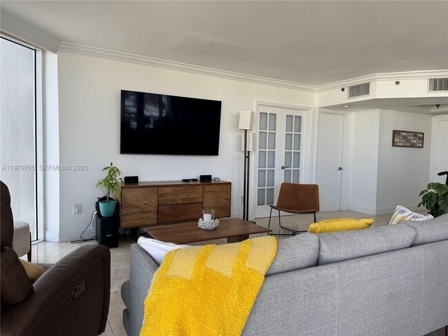 Building Photo - 7330 Ocean Terrace