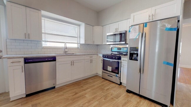 Foto del edificio - Adorable 3 bedroom / 2 bathroom Home for R...