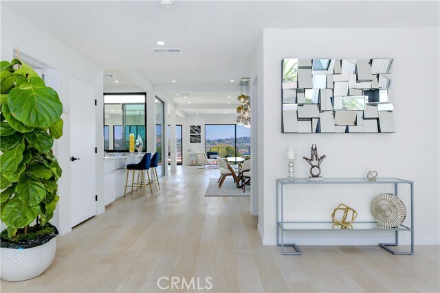 Foto del edificio - 9653 Highridge Dr