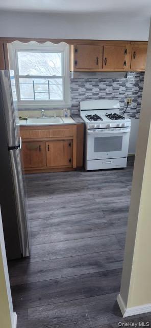 Building Photo - 166 Hillcrest Rd