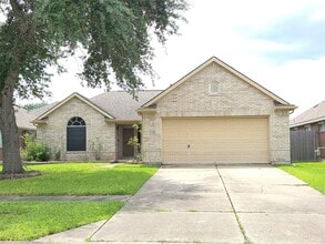Building Photo - 17226 Stratford Green Dr
